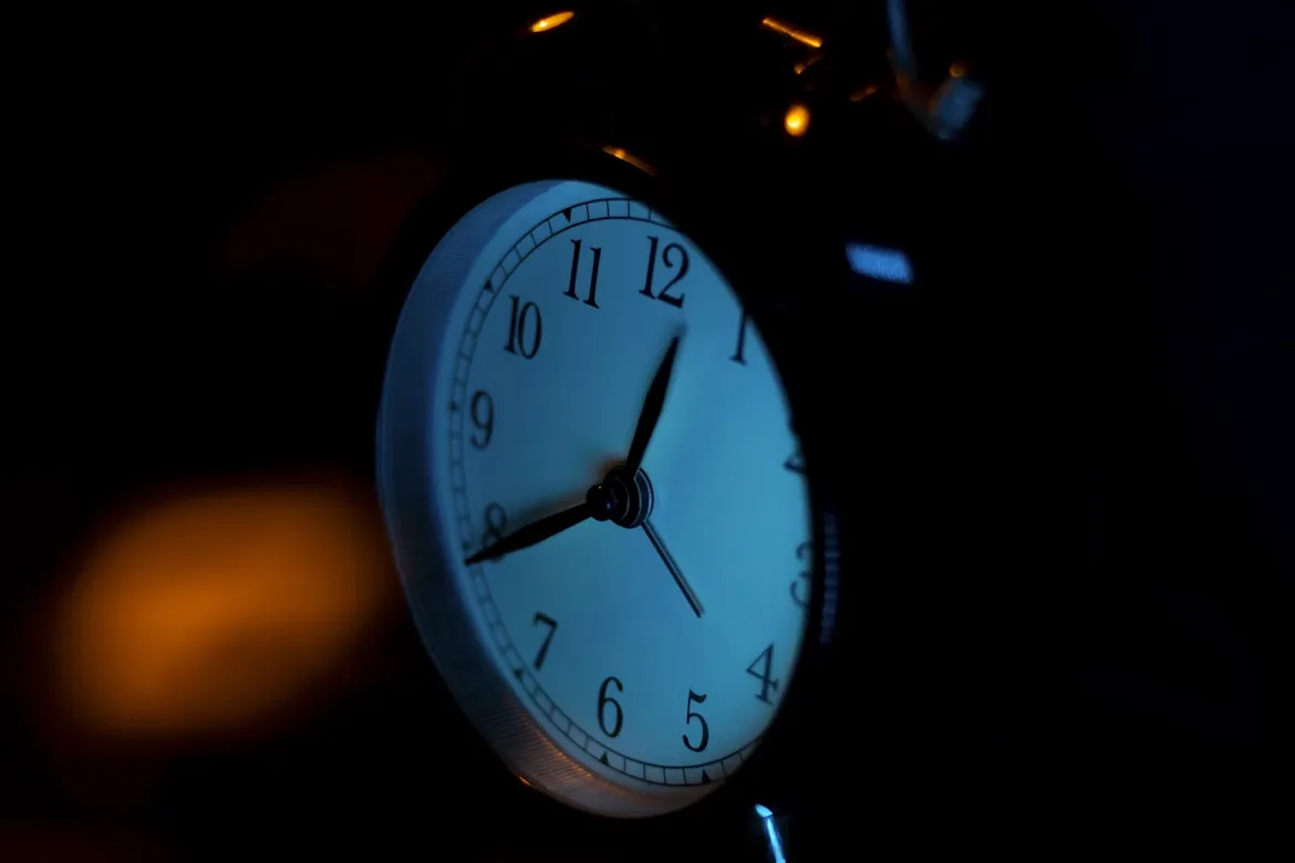 is it ok to arrive late when meeting a friend ielts speaking part 3