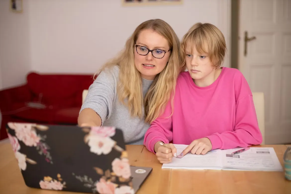 Do you think it is a good thing for parents to help their children with schoolwork ielts speaking part 3